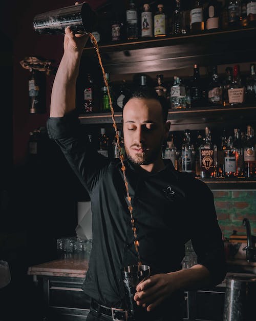 Bartending for Beginners: 7 Easy Steps